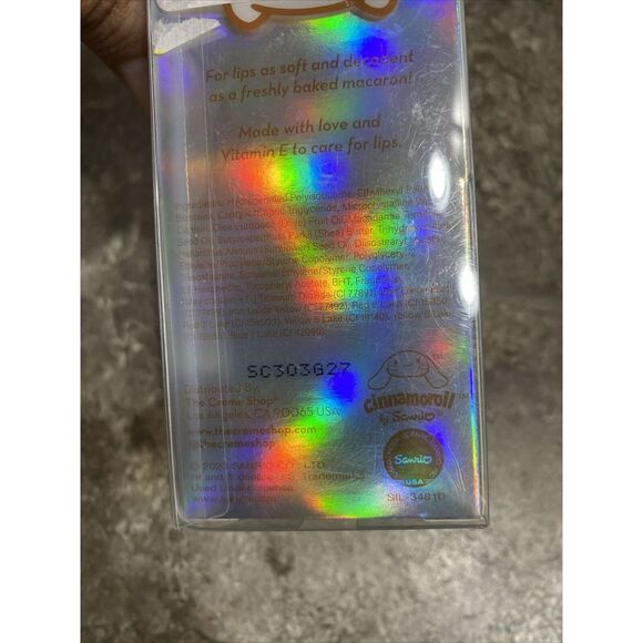 The Creme Shop Hello Kitty Macaron Lip Balm 0.26oz Cinnamoroll Peppermint Cocoa - Picture 5 of 6